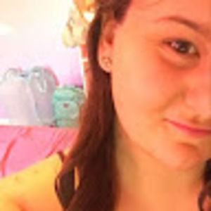 Meet your Posher, Celina